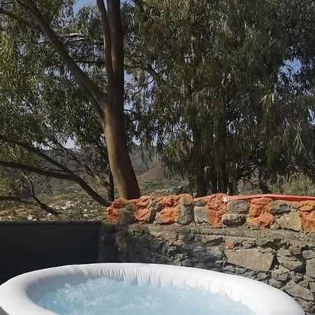 La Cueva Refugio بيت للعطل *